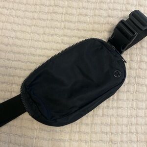 Lululemon belt bag Black